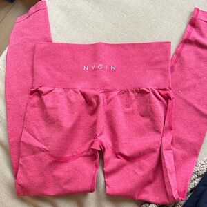 NVGTN Vibrant Pink Leggings